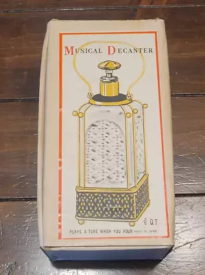 VINTAGE MUSICAL  LIQUOR DECANTER PLAYS   How Dry I Am  With Box.... WORKS GREAT • $14.25