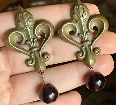 Vtg Fleur-de-lis Dangle Clip-on Earrings Purple Glass Jewelry • $33.99