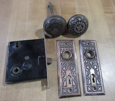 Antique Vintage Penn Magnolia Brass Door Knob Set Plates And Lock Bolt  (r) • $99.99