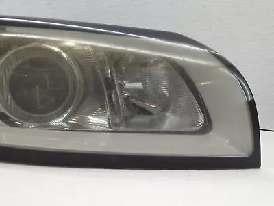 Volvo V40 Passenger Right Oem Head Light Headlight Lamp L44LP • $142.70