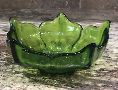 Deep Green Viking Glass 5 Petal Lotus Bowl 6 1/4”d • $18