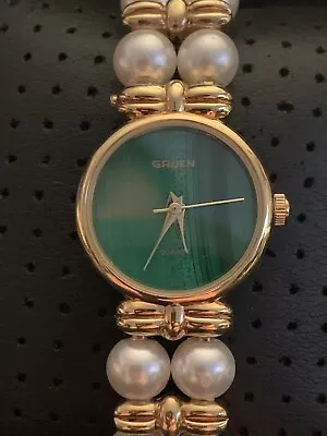 NOS Vintage Women’s Gruen Pearl Gold Stainless Watch Green Great Condition • $31