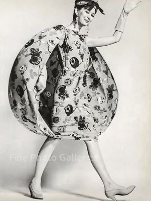 $178.32 • Buy 1957 Vintage RICHARD AVEDON Female Fashion Cape Dress Duotone Photo Art 16x20