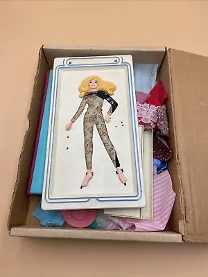 Vtg 1981 Tomy Flip & Fold Fashions Girl Doll Plate Accessory Set & OnTrade Plate • $50