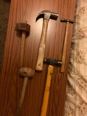 Old Vintage Hammers • £10
