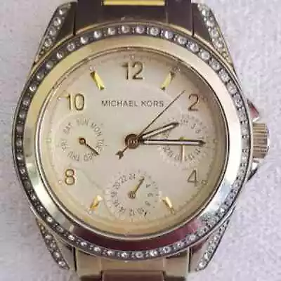 Michael Kors Women's Blair Champagne Dial Gold Tone Watch With Crystals MK5639  • $52