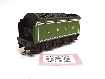 £24.50 • Buy Spares Or Repair Hornby A3 Class Tender Only (OO Scale) Unboxed P952