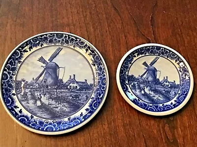 Pair Delft's Blauw Small Decorative Wall Plates #330 #331 Blue Windmill Floral  • $16.95