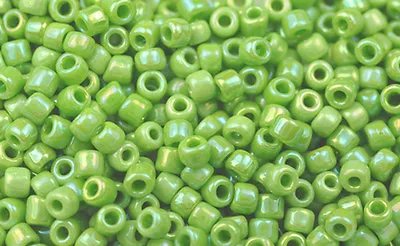 200 Rainbow Jade Green Matsuno #6 Glass Seed Beads • $1.39
