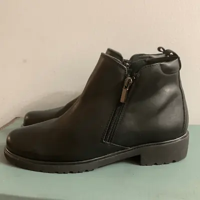 Munro Black Leather Ankle Boots Rourke Black Leather Bootie. Streetwear • $95