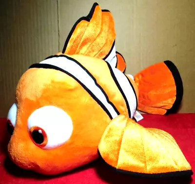 Disney~Pixar Orange White & Black Fish (Finding Nemo) 18  • $15