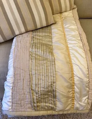 Laura Ashley Leila Double Bedspread W200cm L200cm And  Laura Ashley Cushions • £150