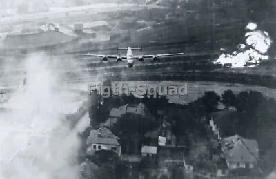 WW2 Picture Photo US USAF Bobem B-24 Liberator On Ploiesti Raid 4757 • $5.36