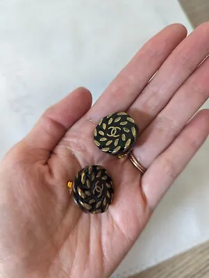 $495 • Buy Vintage Chanel CC Clip-on Earrings Black Enamel And Gold Plated
