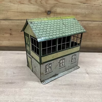 Vintage Hornby Signal Box • £4.99