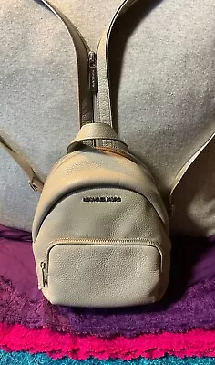 Michael Kors Pearl Grey Pebble Grain Leather Erin Mini Zip Shoulder BagBackpack • $95.98