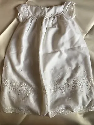 £10 • Buy Vintage White Christening Gown