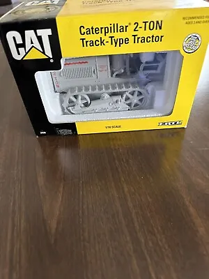 Vintage 1994 Ertl 1:16 Scale CAT Caterpillar 2-Ton Track-Type Tractor #2438 NIB • $22