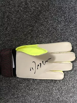 Dean Henderson Signed Glove With Proof Man Utd England • £70