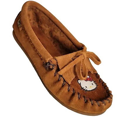 Minnetonka Suede Moccasins Hello Kitty Limited Edition Embroidery Girls 1 2602K • $16.97
