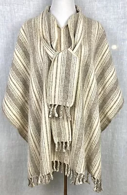 Vintage Wool Cape Poncho Women’s One Size Southwestern Style Scarf Fringe • $58