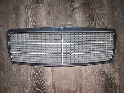 Mercedes Benz  W202 C36 Radiator Grille Grill Original Hood Glille • $55