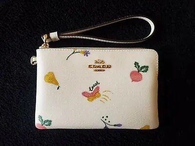 COACH Corner Zip Wristlet Wallet Clutch White Dreamy Veggie Butterfly Print NWOT • $45.99