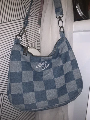 £15 • Buy Blue Checketed Bag/cute / Vintage, Good Material + Will Add Small White Purse !!