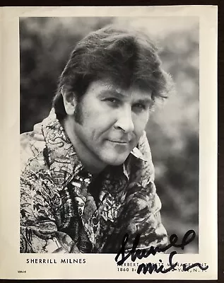 Sherrill Milnes - Signed Press Photo - Baritone - Metropolitan Opera - Verdi • $19.95