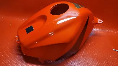 05 06 HONDA CBR600rr  GAS TANK COVER TANK FAIRING PLASTIC 20.115 • $48.30