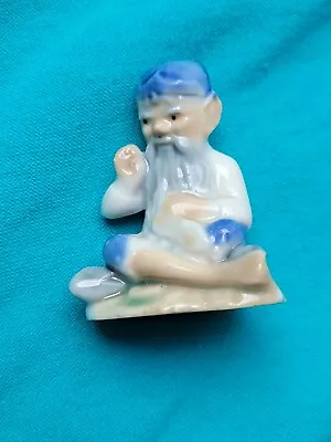 Vintage WADE WHIMSIES Ireland MINIATURE SEATED Pixie LEPRECHAUN Gnome Elf • $22.99