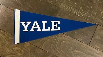 VINTAGE  Yale University PENNANT GOOD CONDITION 17” • $0.99