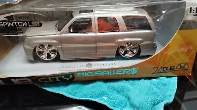 JADA DUB CITY Big Ballers 2002 Cadillac Escalade 1:18 SCALE Diecast Model SUV • $49.99