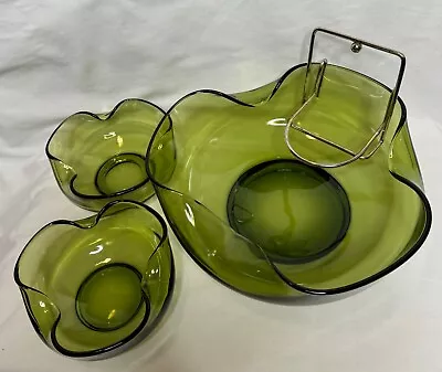 Unmarked Mid-20th Century Retro Green Glass Chip And Dip Bowls W/Wire Bail • $40