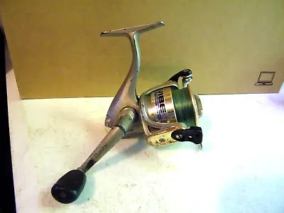 Quantum Vibe 30 Spinning Fishing Reel • $19.99