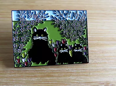 Folk Art  Maud Lewis Inspired Three Black Cats Painting  Enamel Lapel Pin Badge • £5.99