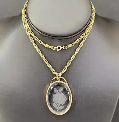 Rose Intaglio Pendant Necklace Vtg Clear Acrylic Gold Tone Rope Chain 24  • $14.45