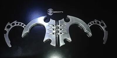 Working Metal Replica Batman Handcuffs  Batcuffs  W/ Key • $350