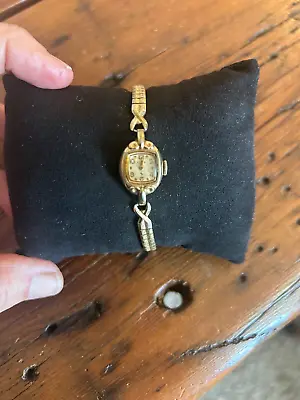 Vintage Elgin 10k Rolled Gold 17 Jewels Ladies Wrist Watch Runs • $12.99