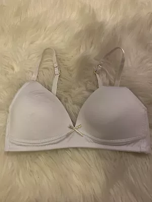 Nicole Miller  New York Wire Free Lined Demi Bra White 32A • $5.99