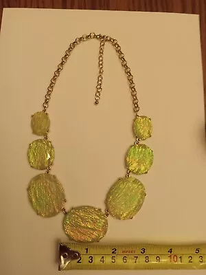 Vintage Iridescent Faceted Faux Opal Stone Gold Tone Statement Necklace • $22.95