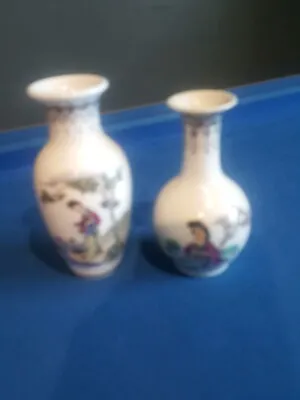 Pair Of Retro Signed Ceramic Chinese Miniture Vases. • £15.99