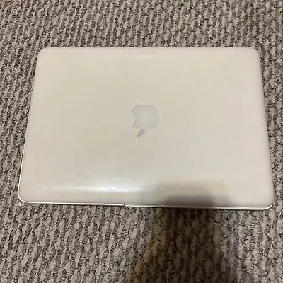 Apple Macbook Unibody 2010-2009 13.3” Intel Core 2 Duo 8GB (READ DESCRIPTION) • $65.99