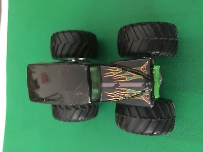 Hot Wheels Monster Jam 25 Grave Digger 1/10 Tour Favorites 1:64 Monster Truck B3 • $5.99