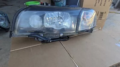 05 Volvo S80 2.5l Turbo At Driver Left Headlight Lamp Oem 1279-42 • $170