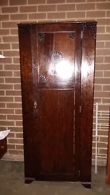 $440 • Buy English Oak Wardrobe