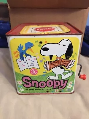 Old Vintage Peanuts Snoopy Wind Up Jack In The Box Toy • $100