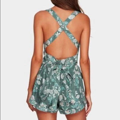 $30 • Buy Tigerlily Green ‘Margaux’ Flower Playsuit Size 6