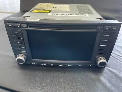 VOLKSWAGEN TOUAREG  Radio Navigation Unit AM-FM Tuner CD OEM 2005 - 2007 • $135