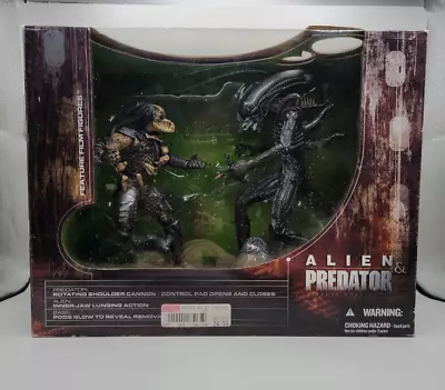 McFarlane Alien And Predator Deluxe Boxed Set Movie Maniacs Series 5 Spawn Toys • $59.99